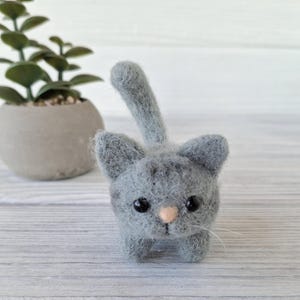 Needle felted cat, felt figurine animal