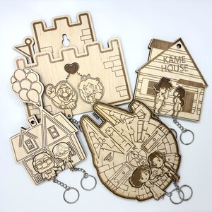 Wandmontierter Schlüsselhalter mit Carl und Ellie-Schlüsselanhängern von Disney Pixar Up Bild 6