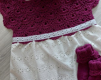 Crochet girl dress