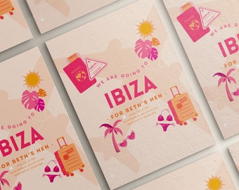 以下が含まれることがあります： 旅行をテーマにした招待状。カードには「We are going to Ibiza for Beth's Hen」の文字が記載されています。デザインには、パスポート、スーツケース、ビキニ、ヤシの木、太陽のイラストがピンクとオレンジで描かれています。