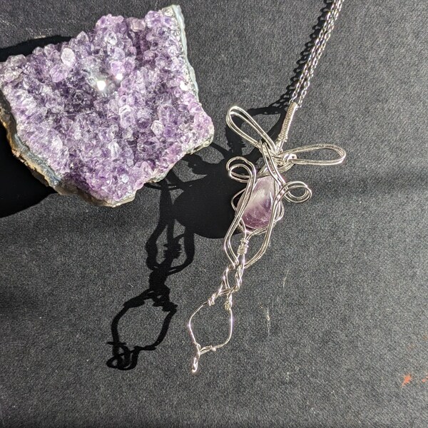 Amethyst Anhänger Elbenschmuck Kette mit Naturstein handgemachter Elfenschmuck mit Amethyst Anhänger versilberter Schmuck Geschenke für sie