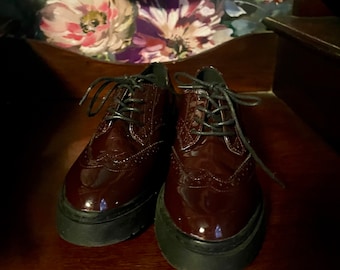 Oxblood Ladies Vintage Style Brogues size 4