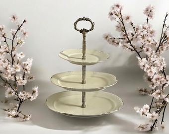 Étagère en vieille vaisselle, durable, intemporelle