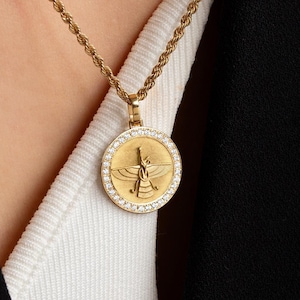 14K Gold Diamond Faravahar Necklace: Zoroastrian Medallion