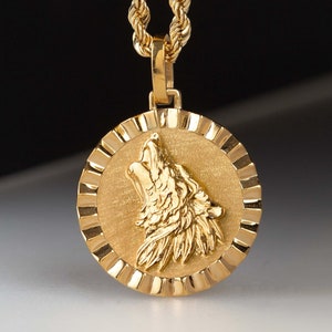 14K Solid Gold Wolf Pendant Necklace: Personalized Animal Medallion
