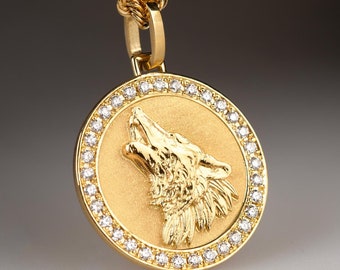 14K Gold Diamond Wolf Medallion Necklace: Personalized Animal Charm