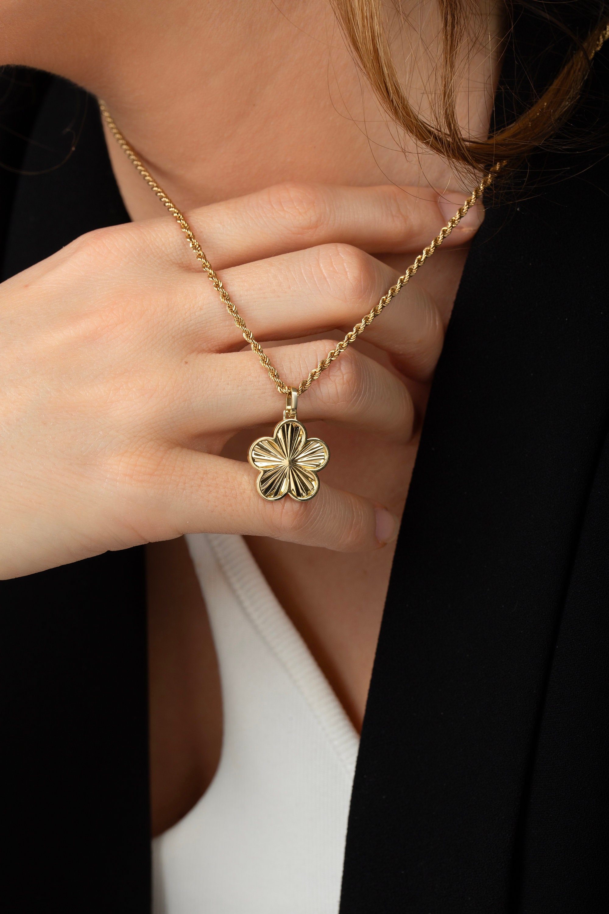 14K Solid Gold Five Leaf Clover Pendant, Flower Clover Gold
