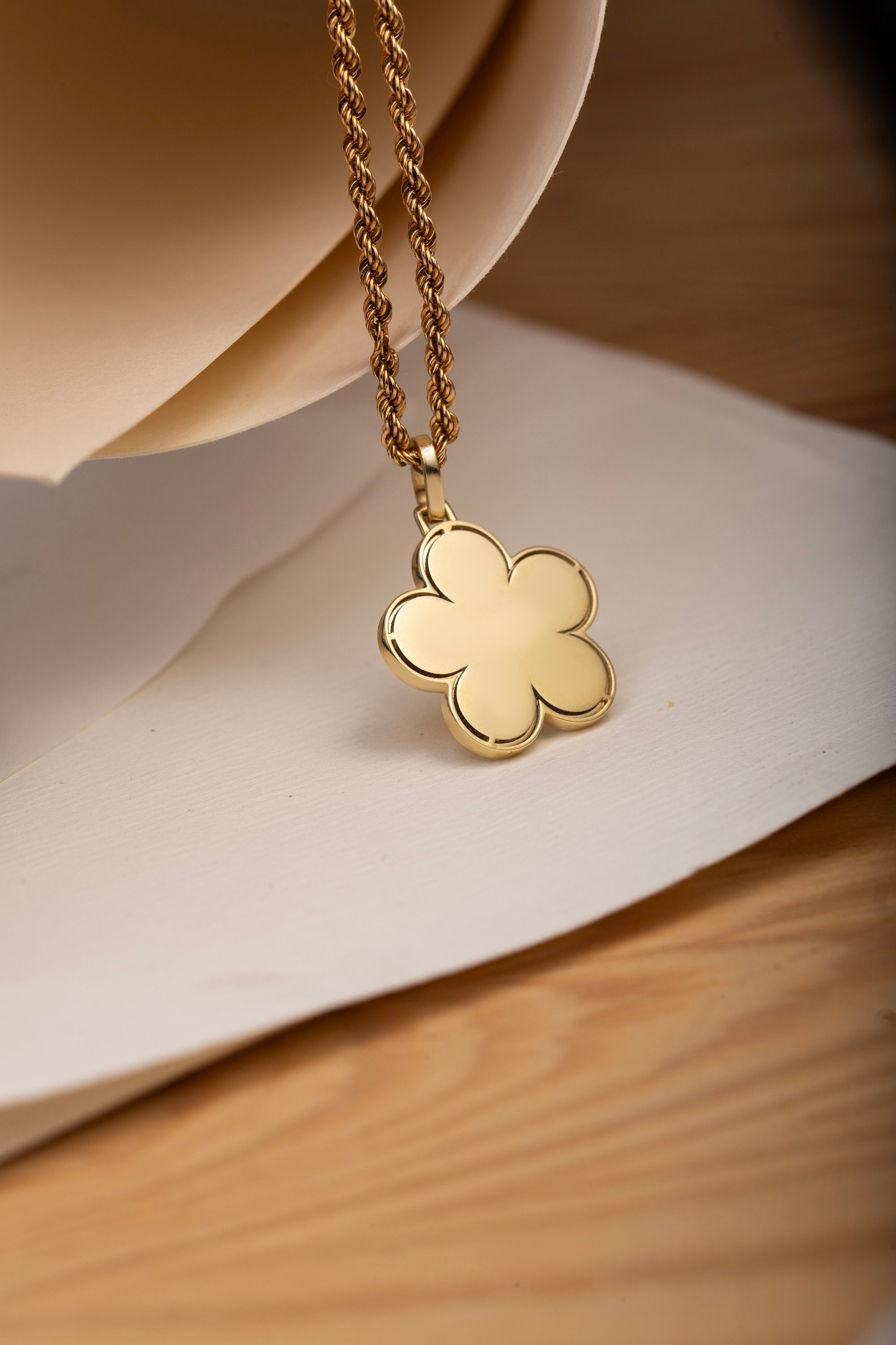 14K Solid Gold Five Leaf Clover Pendant, Flower Clover Gold