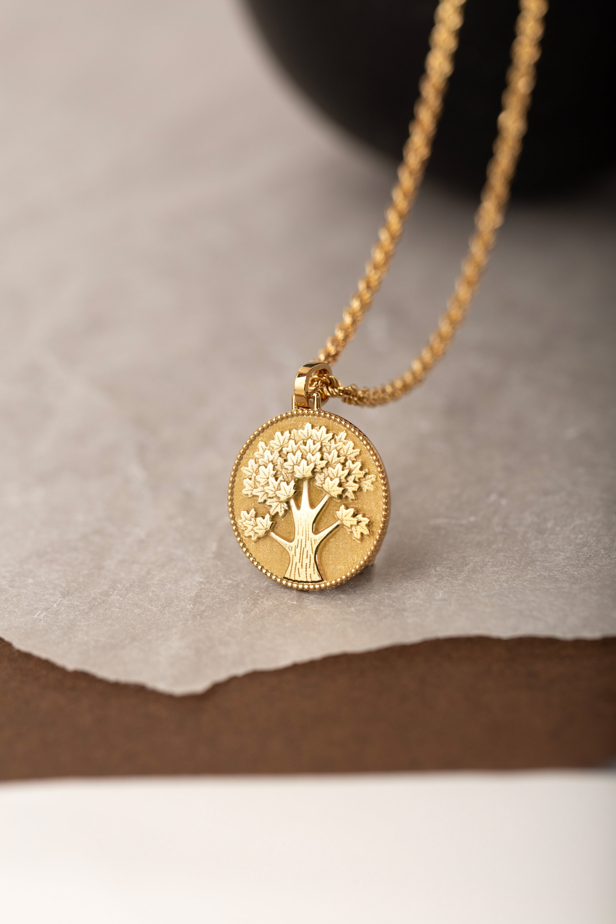 14K Solid Gold Tree of Life Necklace - Personalized Family Tree Pendant ...