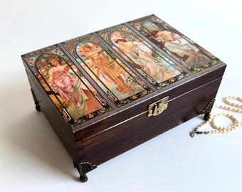 Alphonse Mucha Schmuckschatulle: Jugendstil-Tarot-Organizer aus Holz, Handbemaltes Geschenk