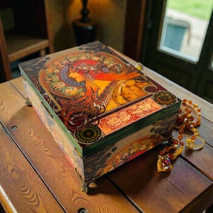 Alphonse Mucha Wooden Jewelry Box: Art Nouveau Keepsake Box, Luxury Decorative Memory Storage, Collectible Objects, Gift for women