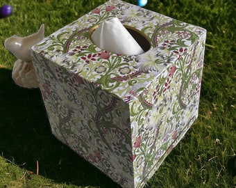 Tissue Box William Morris Decoupage, Boho Home Decor in Art Nouveau Style, Mothers Day gift, Hello spring