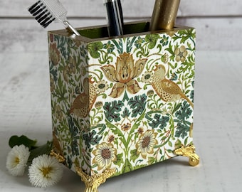 Desk organizer wood William Morris pen holder, Make up brush holder, Pencil pot, Pen pot, Hello spring, Gift for her, Mom gift