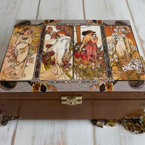 Portagioie fatto a mano ispirato ai fiori di Alphonse Mucha - Organizzatore di gioielli, elegante custodia per tarocchi, regalo per donna