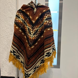 Poncho en laine d'alpaga image 7