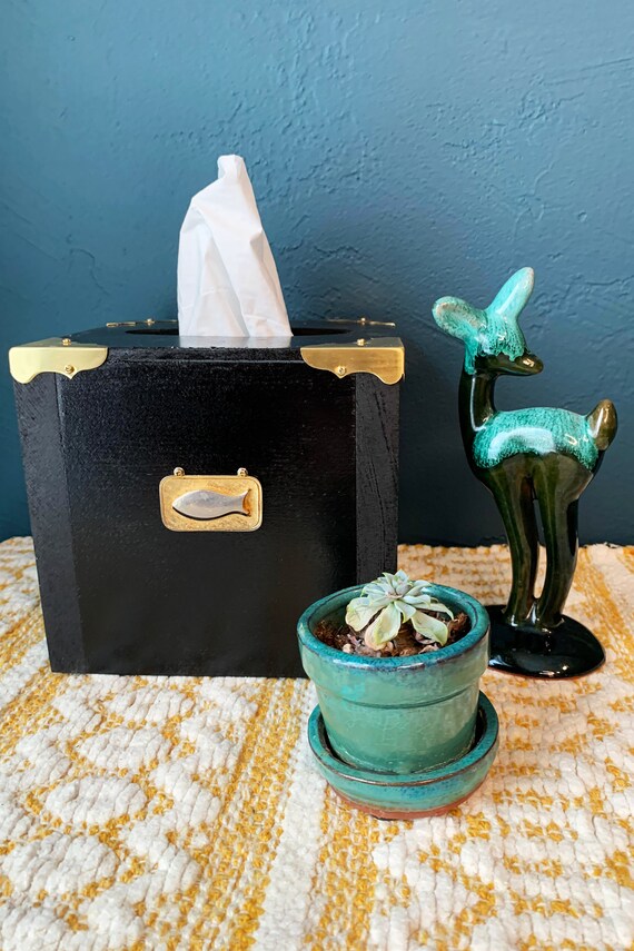 fancy fish box French Coastal Charm Fish-Shaped Tin As a vintage item WishLotus Fish Breeding Box, Suspended