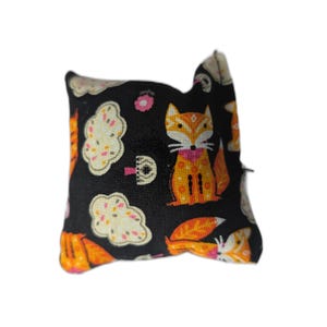 Catnip Pillow for Cats - Woodland Fox Pattern - Small Cat Toy - Premium Catnip & Polyester Filling - Best Cat Gift