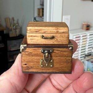 Puppenhaus Miniatur Holzkistchen Stapel