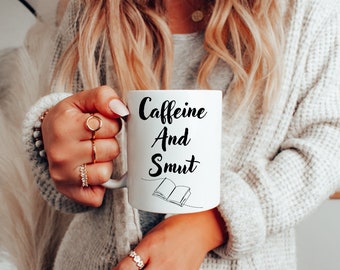 Taza de cafeína y obscenidad, regalo para amante de los libros, taza de libro, taza de lectura, taza de libro obsceno, taza de amante de los libros, taza Booktok, regalo para ella, regalo de ratón de biblioteca