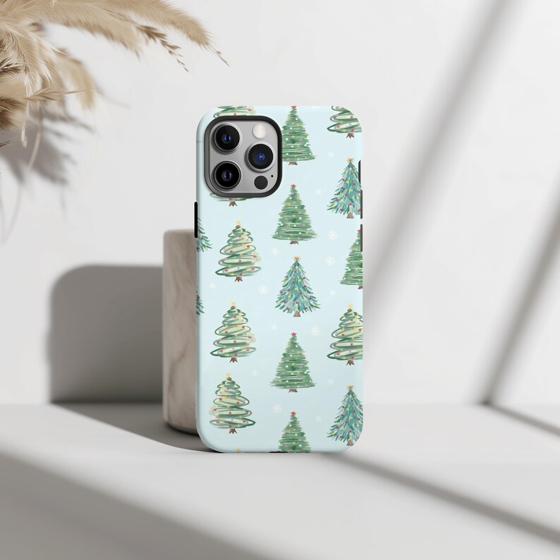 Christmas Tree Pattern Phone Case: Holiday Festive Design image 2