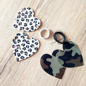Par de coderas de gamuza con forma de corazón, estampado de camuflaje animal, aplique de reparación