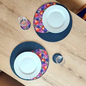 Rundes Leder Tischset: Dunkelblaues Patchwork Esszimmer Dekor