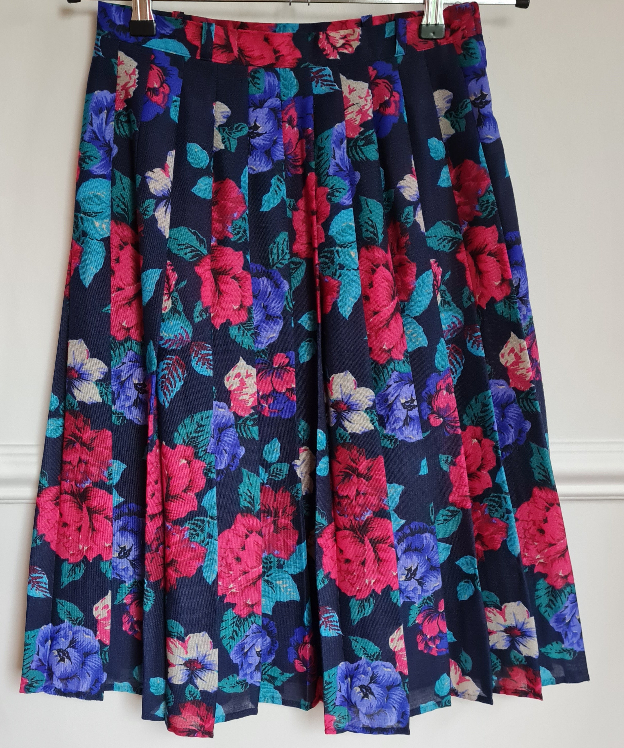 Vintage Skirt Fall Winter Floral Print Midi Skirt Size 8-10 St Michael Skirt Made in West Germany Retro Skirt Womens Vintage Clothing
