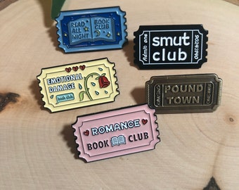 Bookish Pin Lapel Pin Smut Club Pin Funny Book Lover For Romance Reader Funny Pin Set Lapel Pins Cartoon One More Chapter Hard Enamel Pins