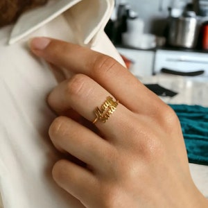 Wanixm Anillo personalizado de acero inoxidable con doble letra y nombre, joyería de boda ajustable para mujer