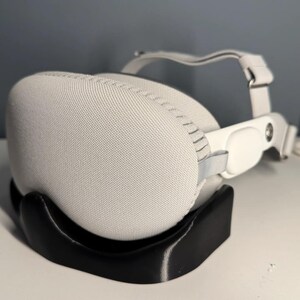 Just3dprintings Apple Vision Pro Desktop Stand