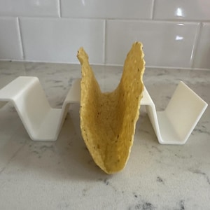 Just3dprintings Taco Stand | 3-Compartment Holder for Stylish and Practical Taco Serving