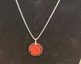 Pyrography Padauk Jewelry Set – Exotic Wood Pendant Necklace & Earrings