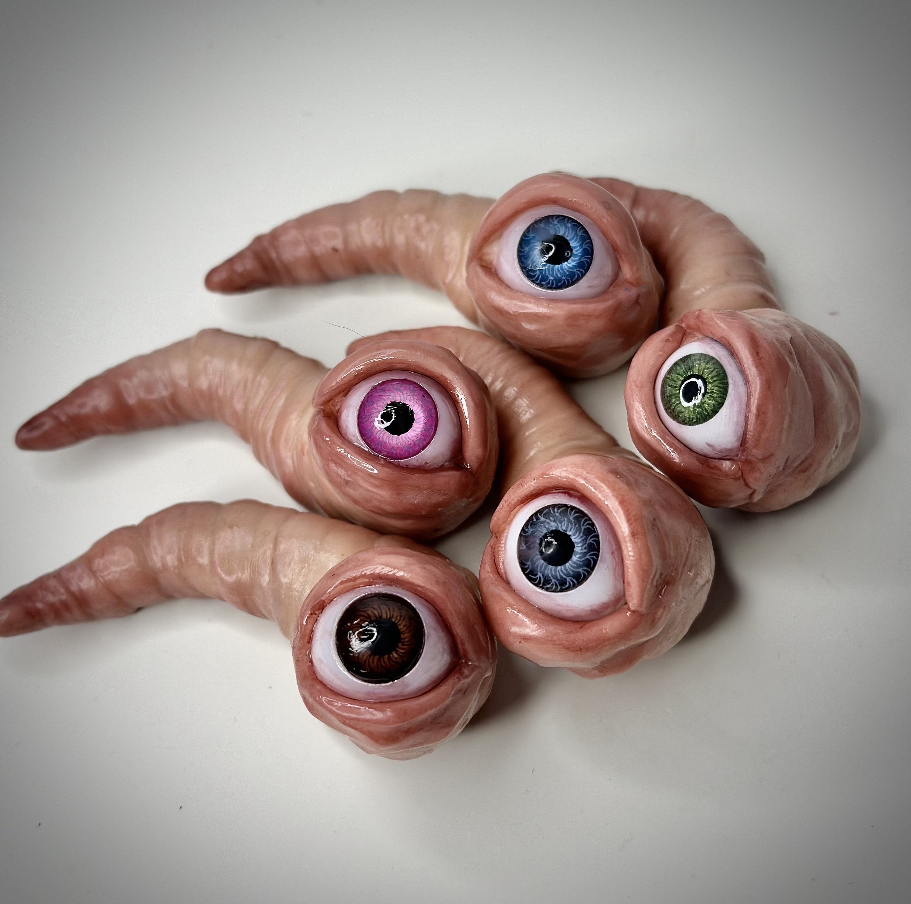 手作りポリマー粘土の目玉虫の置物 - 目の色をカスタマイズ可能