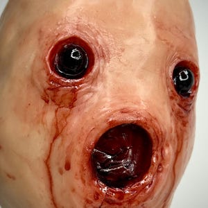 Grotesque Screaming Creature Sculpture – Horror Polymer Clay Art