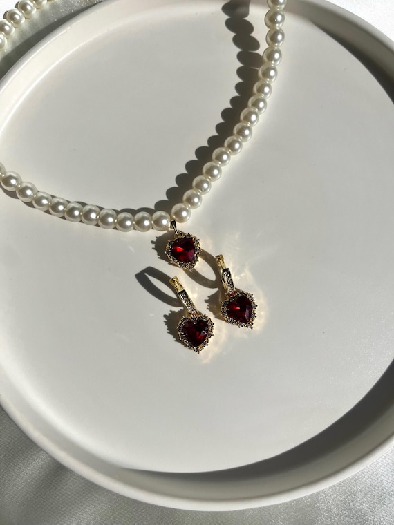 Pearl Heart Necklace , Vintage Pearl Necklace ,zircon Heart