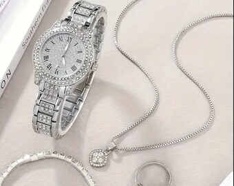 Montre de luxe pour femme avec strass : livraison gratuite