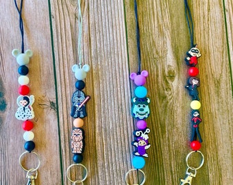 Porta credencial con cordón inspirado en Disney