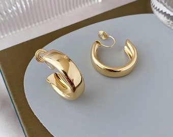 Chunky sliver or gold hoops clip on earrings, Gold/silver 30mm 40mm hoop clip on earrings, Statement 5mm thick hoop clip on earrings