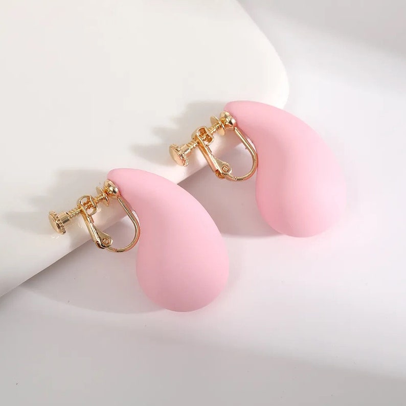 Comfortable pain-free wearing Simple minimalist Sleek Clip-On Earrings water Drop Bold Hoop Earrings Everyday chunky hoops non-pierced ears image 5