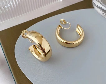 Chunky sliver or gold hoops clip on earrings, Gold/silver 30mm 40mm hoop clip on earrings, Statement 5mm thick hoop clip on earrings ggg