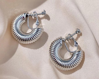 Confortable et sans douleur Boucles d'oreilles clip simples, minimalistes et élégantes Boucles d'oreilles audacieuses en forme de goutte d'eau