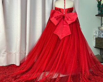 Red lace girl's dress. Elegant red girl's dress. Girl's dress with lace train, Red girl's clothing, bright red baby girl dress, red girl