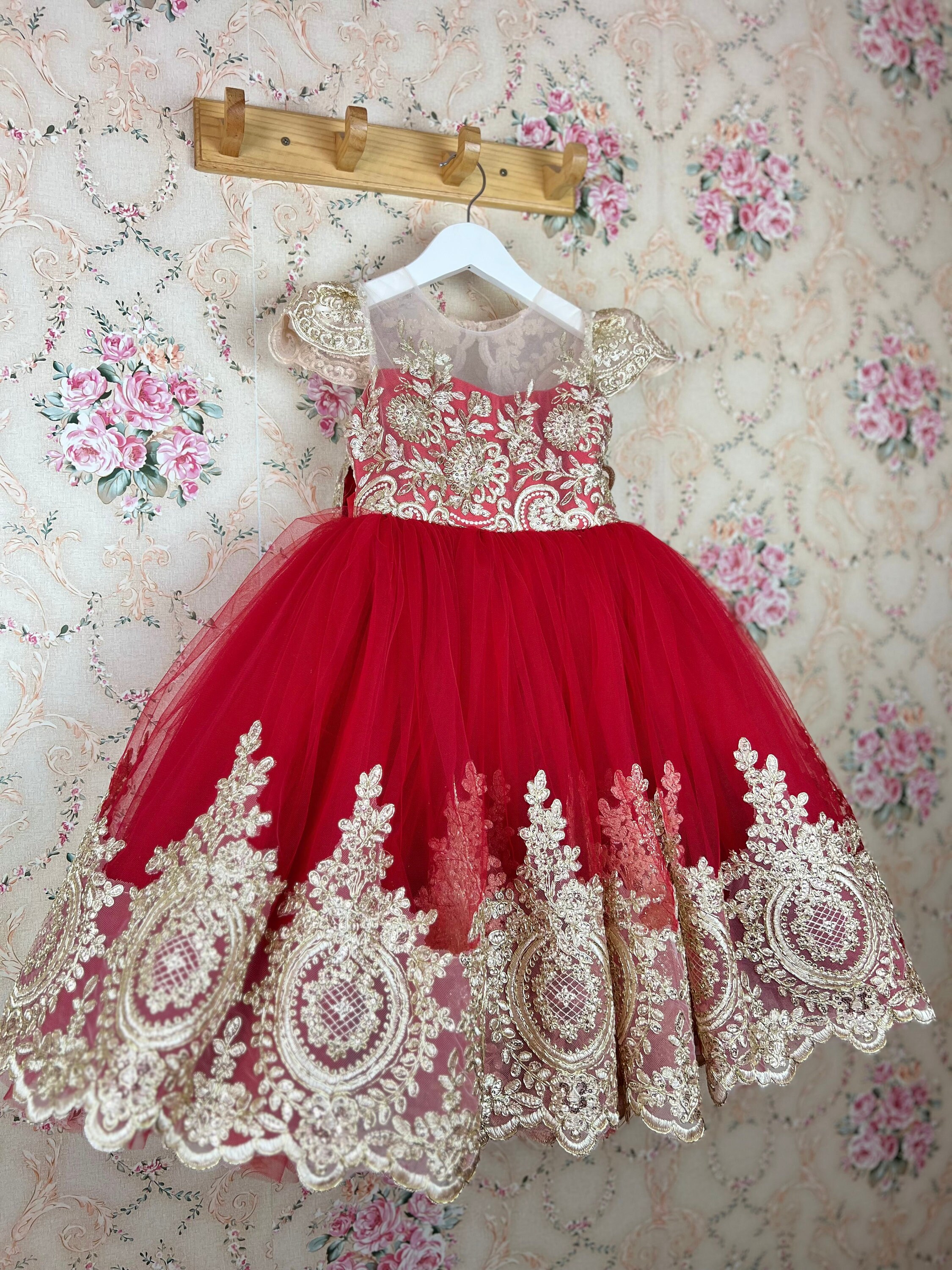 Red Elegant Dress, Birthday Dress, Girls Dress for Parties, Girls Dress  Custom Color, Clothing for Girls, Red Girl's Dress With Fluffy Gold - Etsy