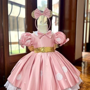 Minnie Maus Kleid, ausgefallenes Minnie Kostüm, Minnie Maus Fotoshooting, Minnie Kleid zum Geburtstag, Glitzer Minnie Kleid, rosa Minnie Kleid.