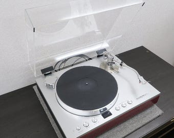 Luxman PD-191A Turntable | Analog Players | Products | Premium Turntable System