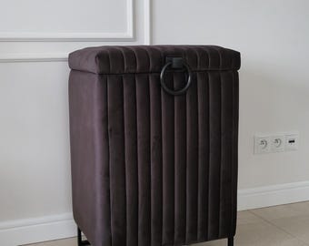 Loft Style Upholstered Laundry Hamper with Lid, Velvet Laundry Basket, Industrial Storage Basket, Black Metal Legs, Bedroom Storage