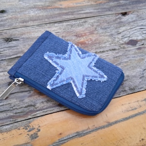 Portafoglio con cerniera in denim riciclato, piccolo portafoglio in tessuto, jeans riciclati.