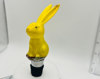 Hot yellow resin “playboy” bunny wine or liquor bottle stopper - free shipping!
