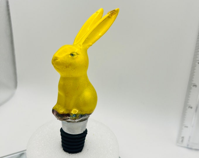 Hot yellow resin “playboy” bunny wine or liquor bottle stopper - free shipping!