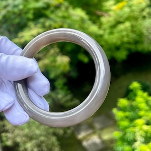 57.6 mm 認定天然翡翠/オールドマインパープルネフライトバングル/ブレスレット 紫气东来天然软玉 老矿烟紫正圈手镯 平安镯 粉紫深烟紫双色 老熟料#0639 冰润糯 意境烟紫